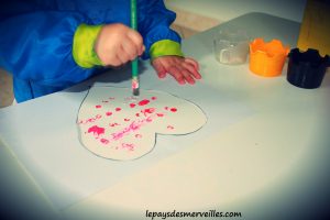 Bricolage coeur peinture - bricolage fête des pères fête des mères (2)