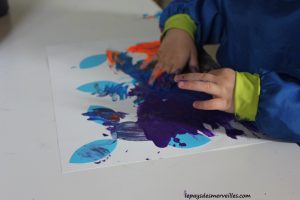 Peinture avec les doigts empreintes de feuilles (6)
