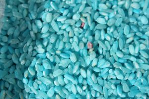 riz coloré - transvasement (1)