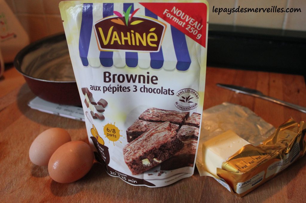 Brownie aux pépites 3 chocolat Vahiné (2)