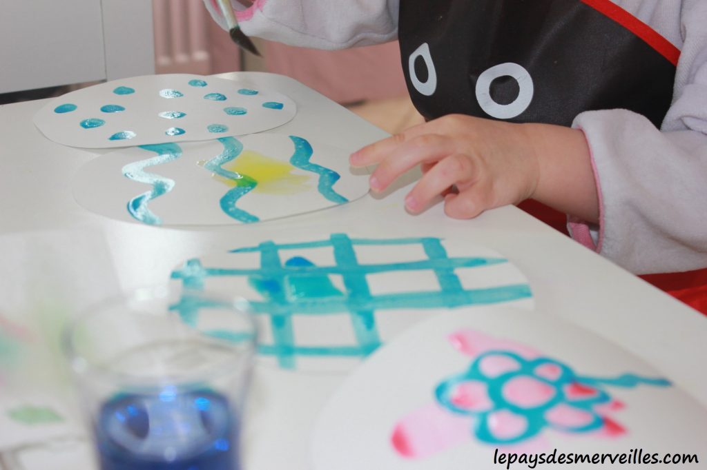 Guirlande de paques - Liquide à masquer et encre - activité pour paques (5)