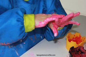 Peinture empreintes de mains (1)