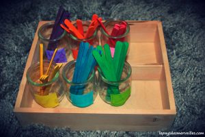 Plateau montessori les couleurs batonnets de glace