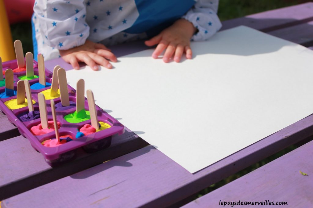 Peinture glaçons gouache - activité manuelle enfant (1)