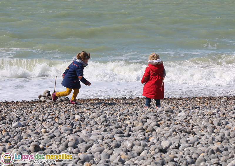 plage galets normandie