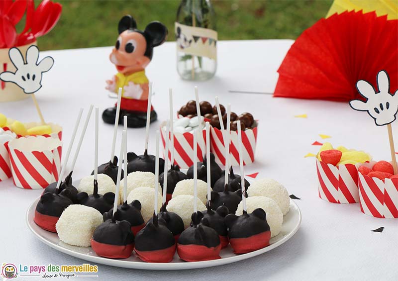 cake pops mickey