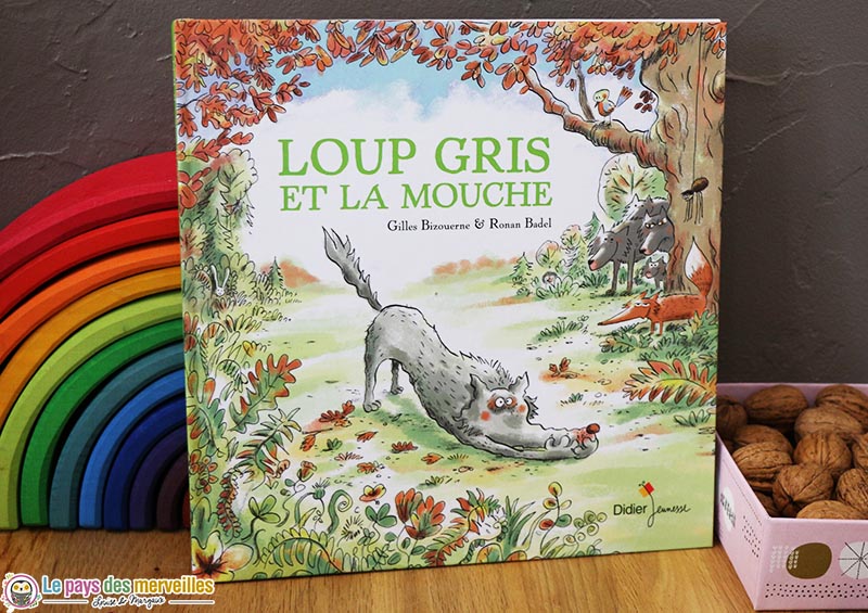 Loup gris et la mouche