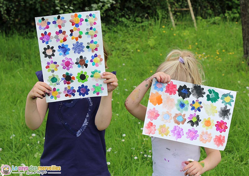 activité manuelle avec des fleurs du printemps