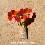 bouquet de fleurs en papier à partir de coeurs découpés