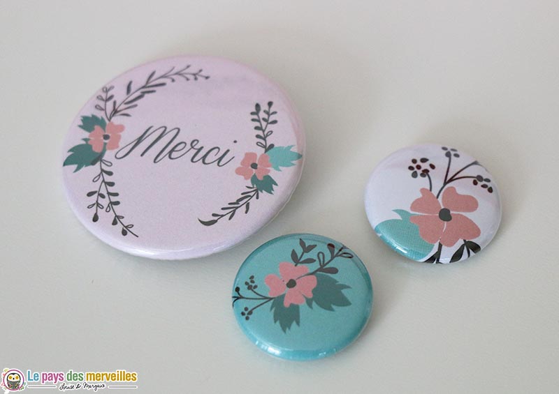 Lot de badges "merci" 