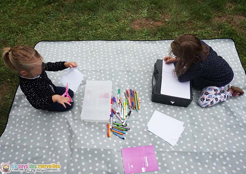 valise créative pour occuper les enfants en vacances