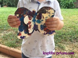 Peinture papillon avec un bouchon de liege