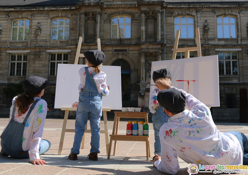 peindre avec des enfants en pleine ville