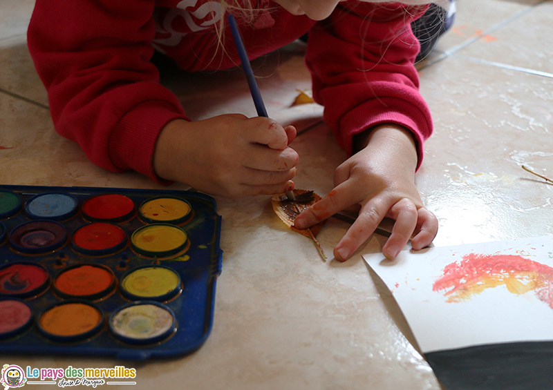 peinture enfant sur le thème de l'automne