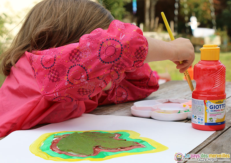 Activité manuelle avec de la gouache Giotto