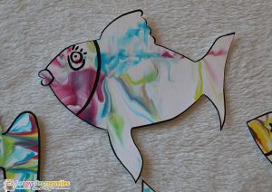 Poisson d'avril peint avec du colorant