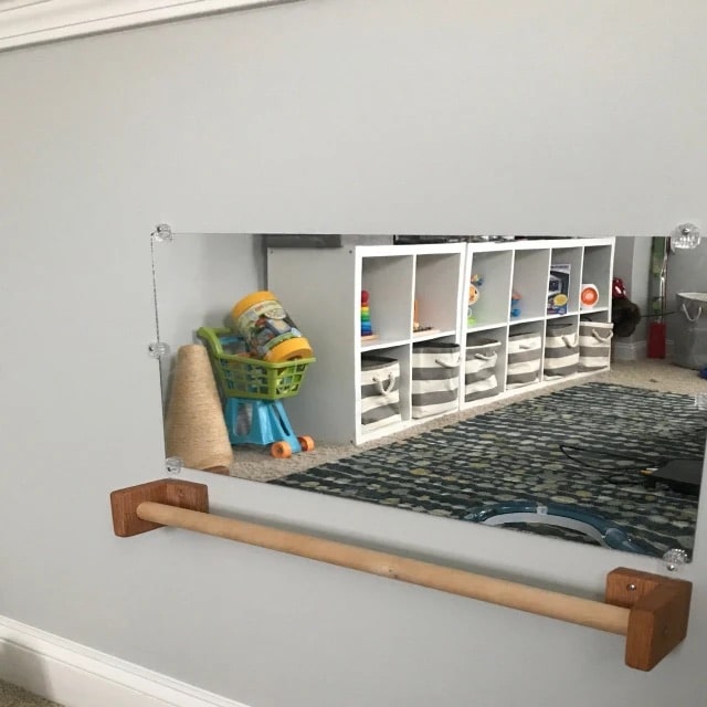 Aménagement Montessori miroir