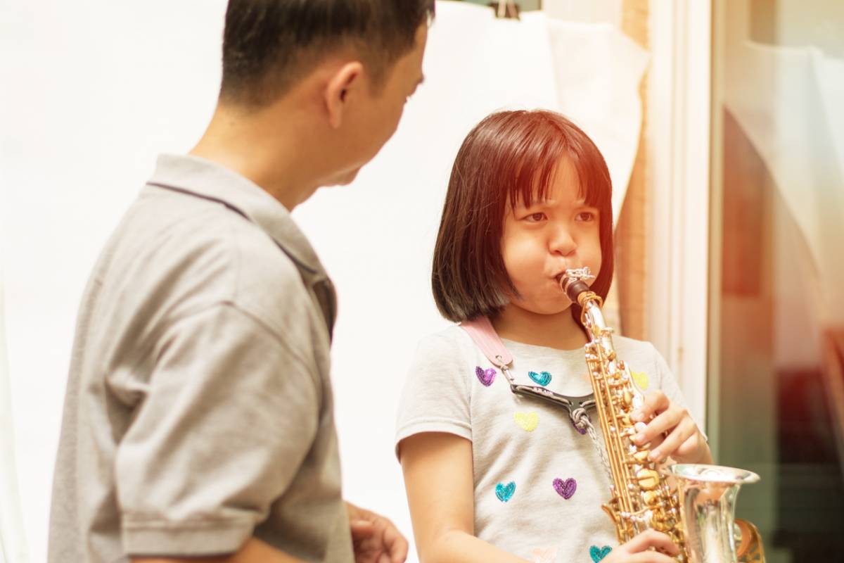 Apprentissage du saxophone : quel matériel pour les enfants ?