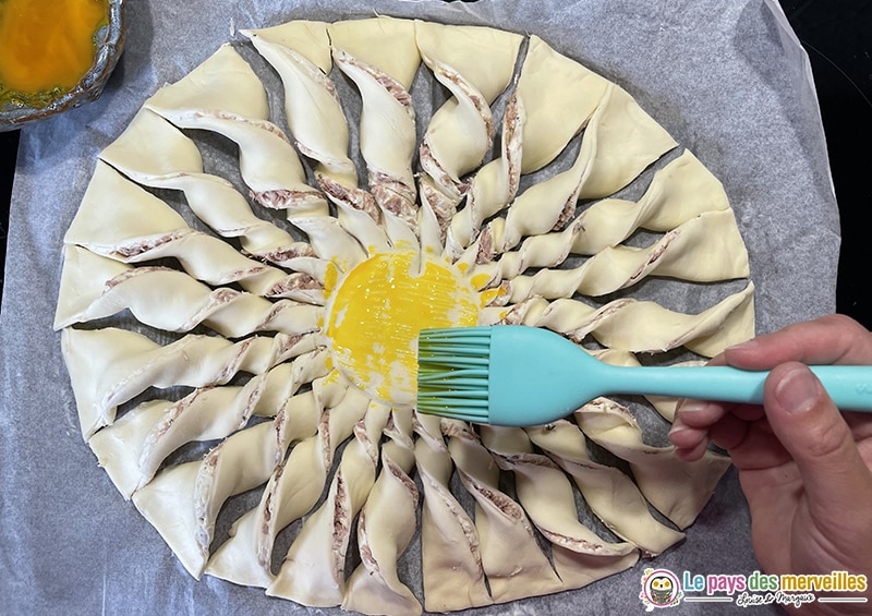 tarte feuilletée en forme de soleil 