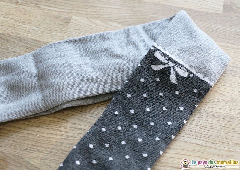 collant gris avec motif pois et noeud