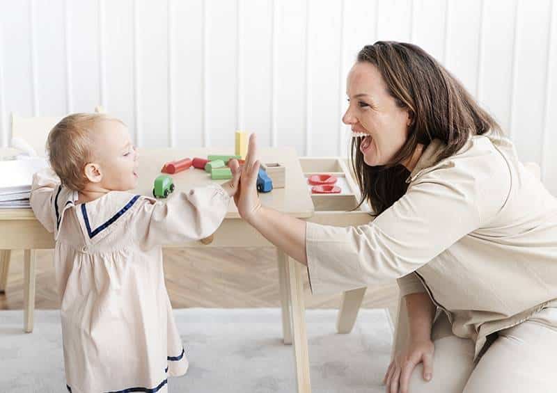 confiance parent bébé enfants garder garderie maison