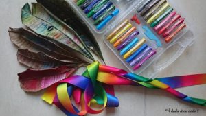 Guirlande de feuilles colorées avec des pastels