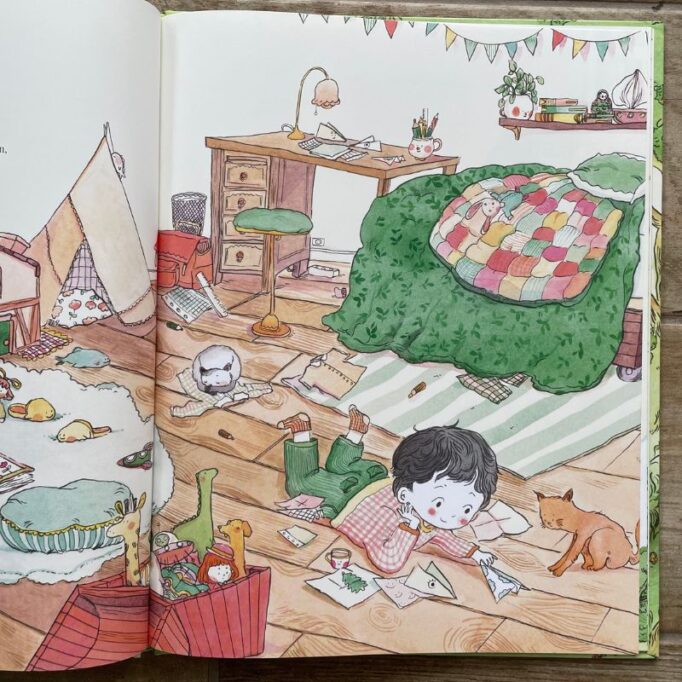 illustration d'un enfant créant un avion de papier