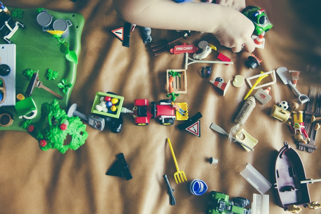 jeux et jouets de la ferme pour enfant pour découvrir les accessoires agricoles