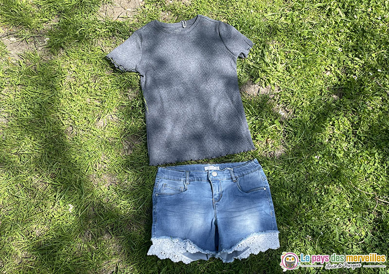 short broderie et tee-shirt