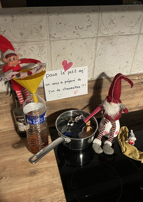 Lutin farceur de Noël jus de chaussettes
