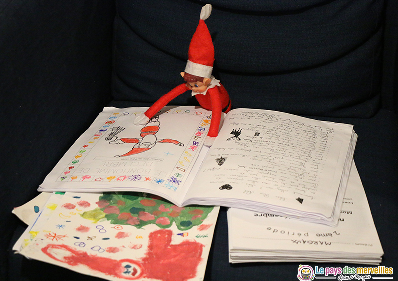 Lutin de Noël et cahier d'école