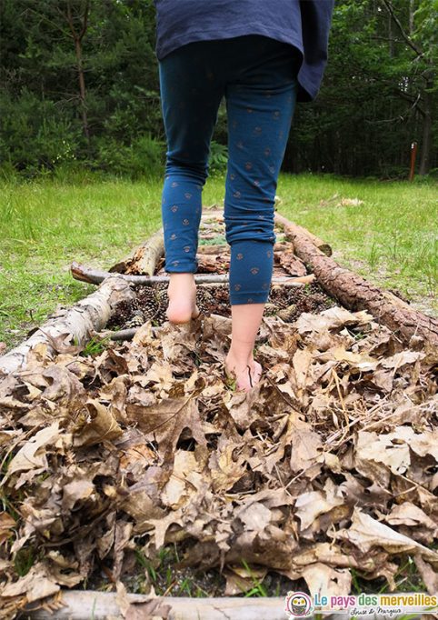 Parcours sensoriel avec la nature