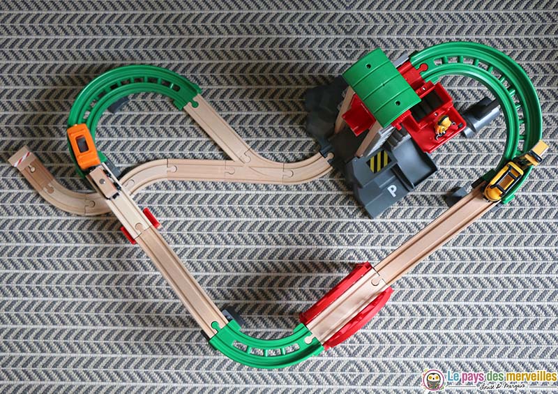 Circuit train de la marque brio